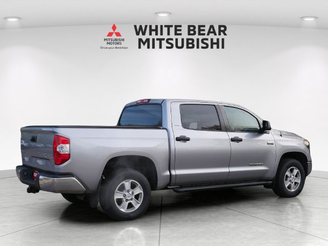 Used 2019 Toyota Tundra SR5 w/ SR5 Upgrade Package AWD/4WD image 4
