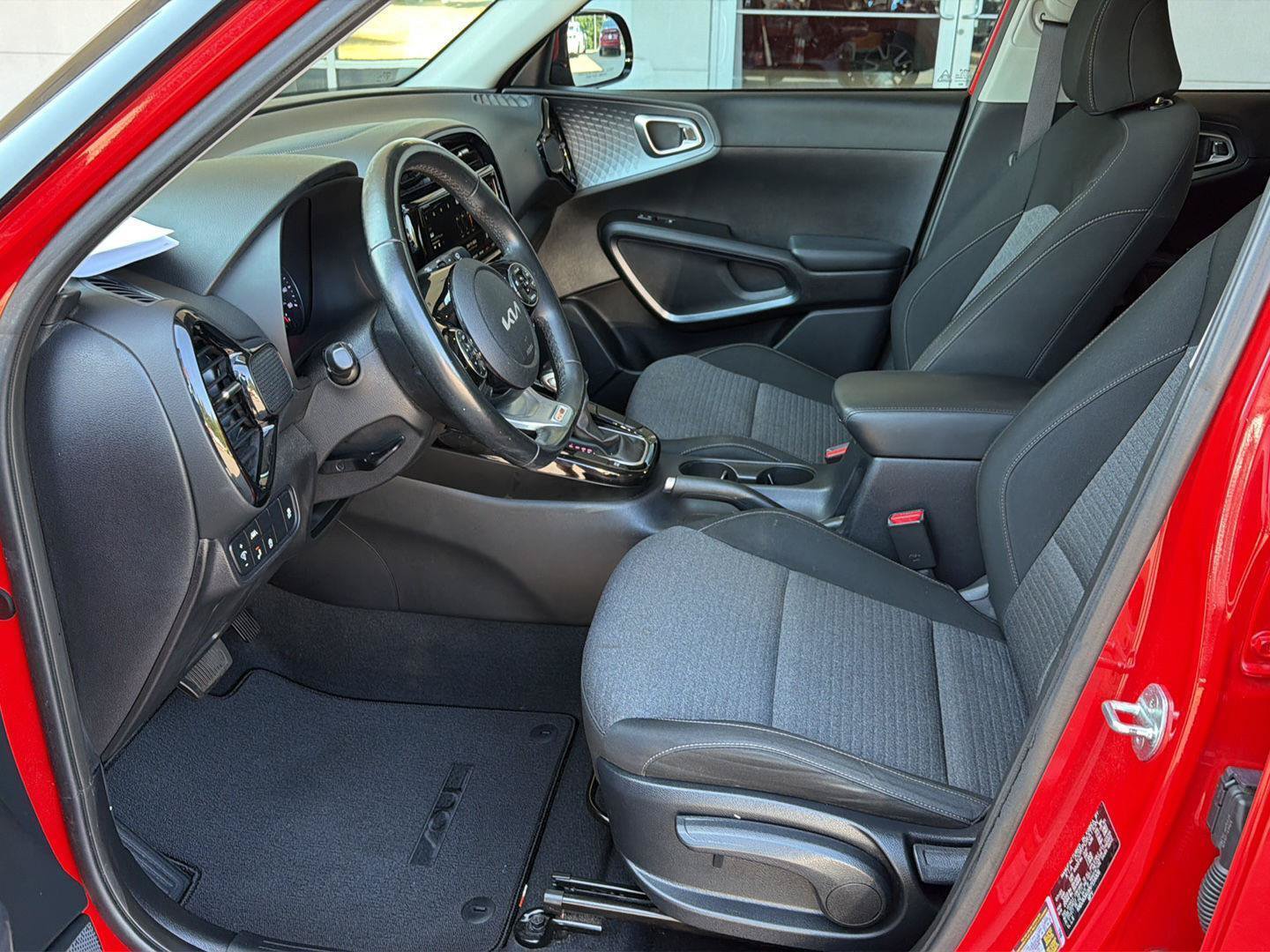 Used 2022 Kia Soul GT-Line FWD image 10