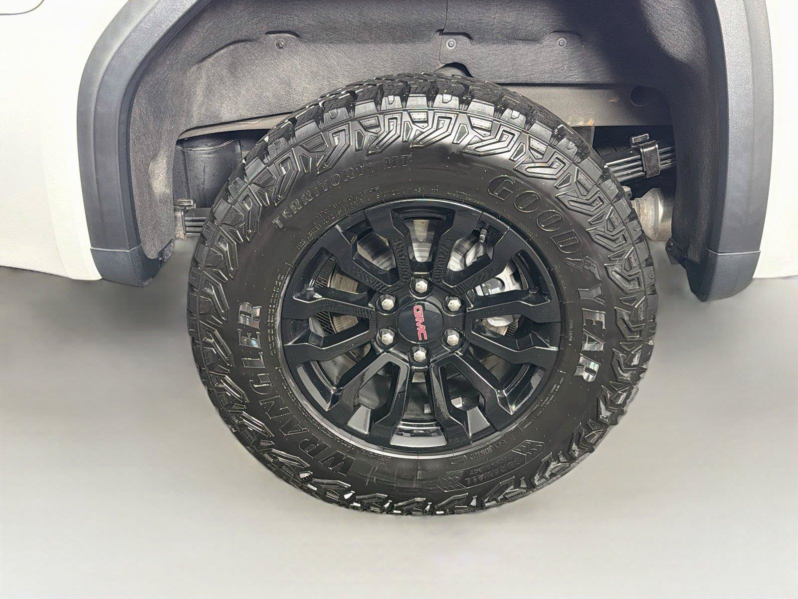Used 2023 GMC Sierra 1500 AT4X AWD/4WD image 36