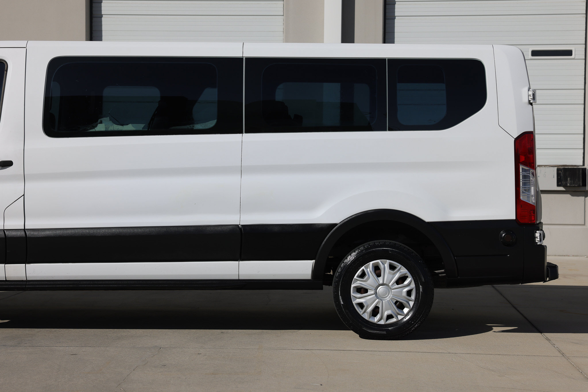 Used 2019 Ford Transit 350 XLT RWD image 34