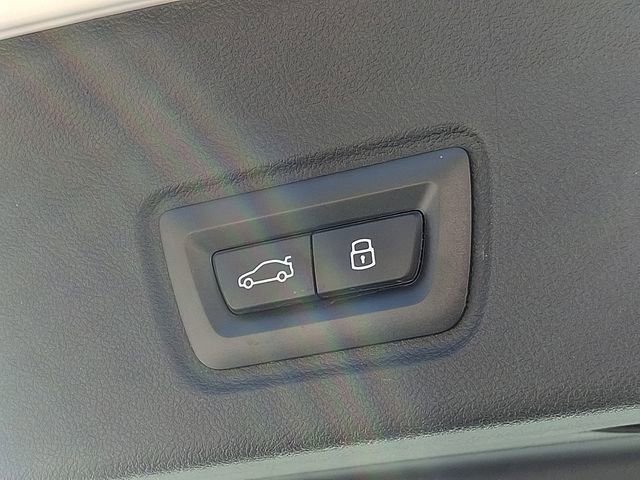 Used 2023 BMW i4 eDrive35 w/ Premium Package image 34