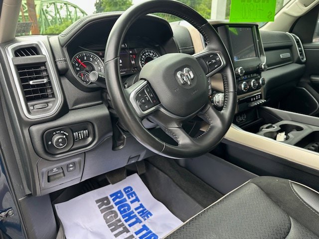 Used 2022 RAM 1500 Laramie AWD/4WD image 12