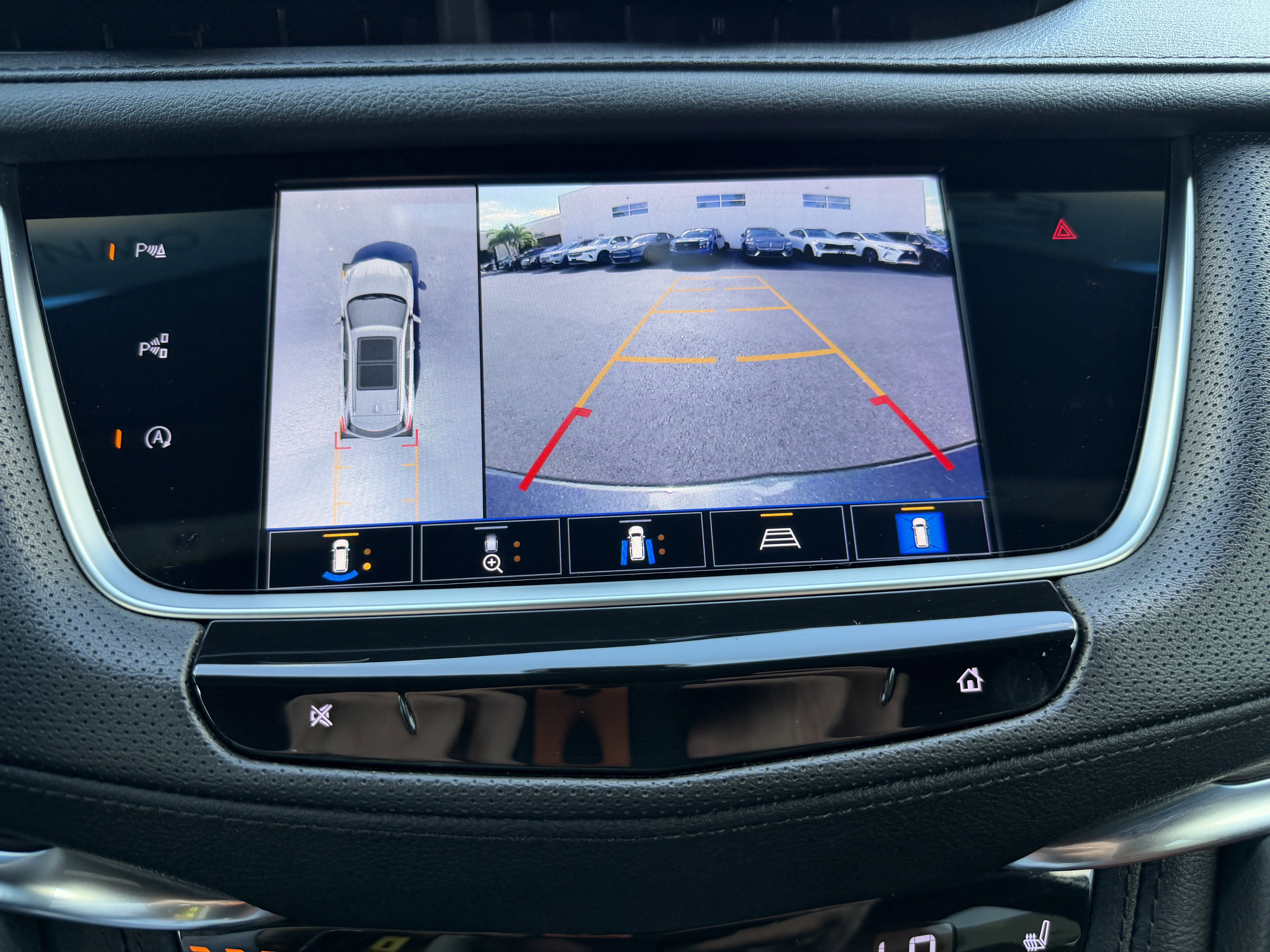 Certified 2022 Cadillac XT5 Sportv w/ Technology Package image 24