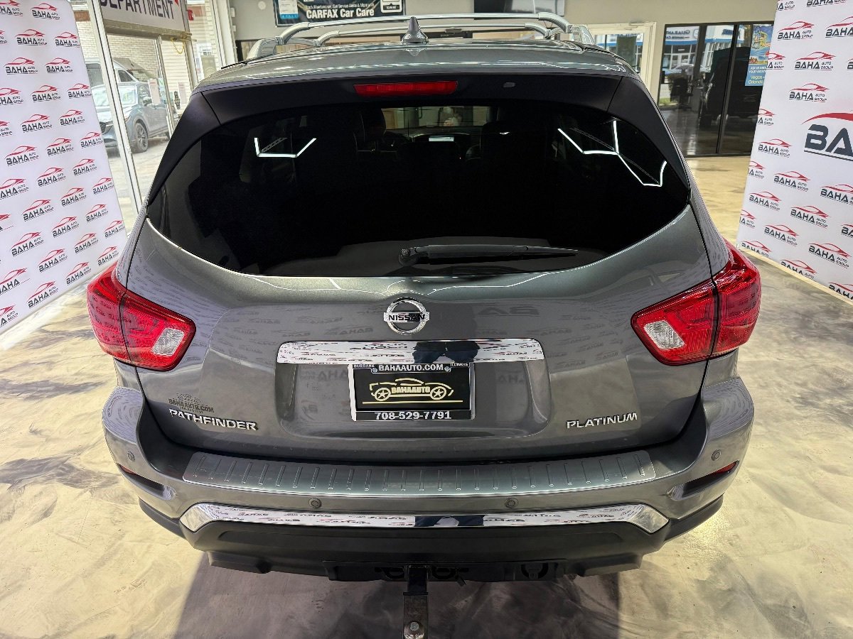 Used 2020 Nissan Pathfinder Platinum FWD image 11