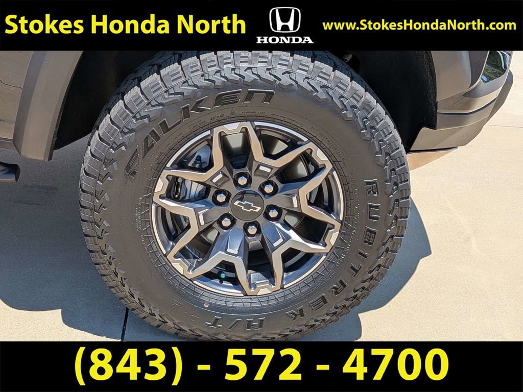 Used 2026 Chevrolet Colorado ZR2 w/ Technology Package AWD/4WD image 13