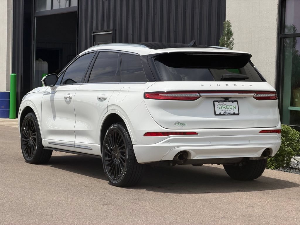 Used 2021 Lincoln Corsair Reserve w/ Equipment Group 201A AWD/4WD image 3
