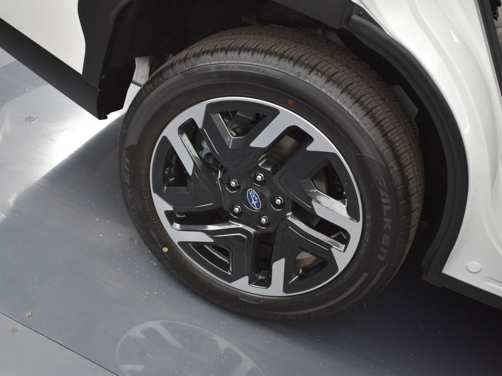 New 2025 Subaru Forester Limited image 28