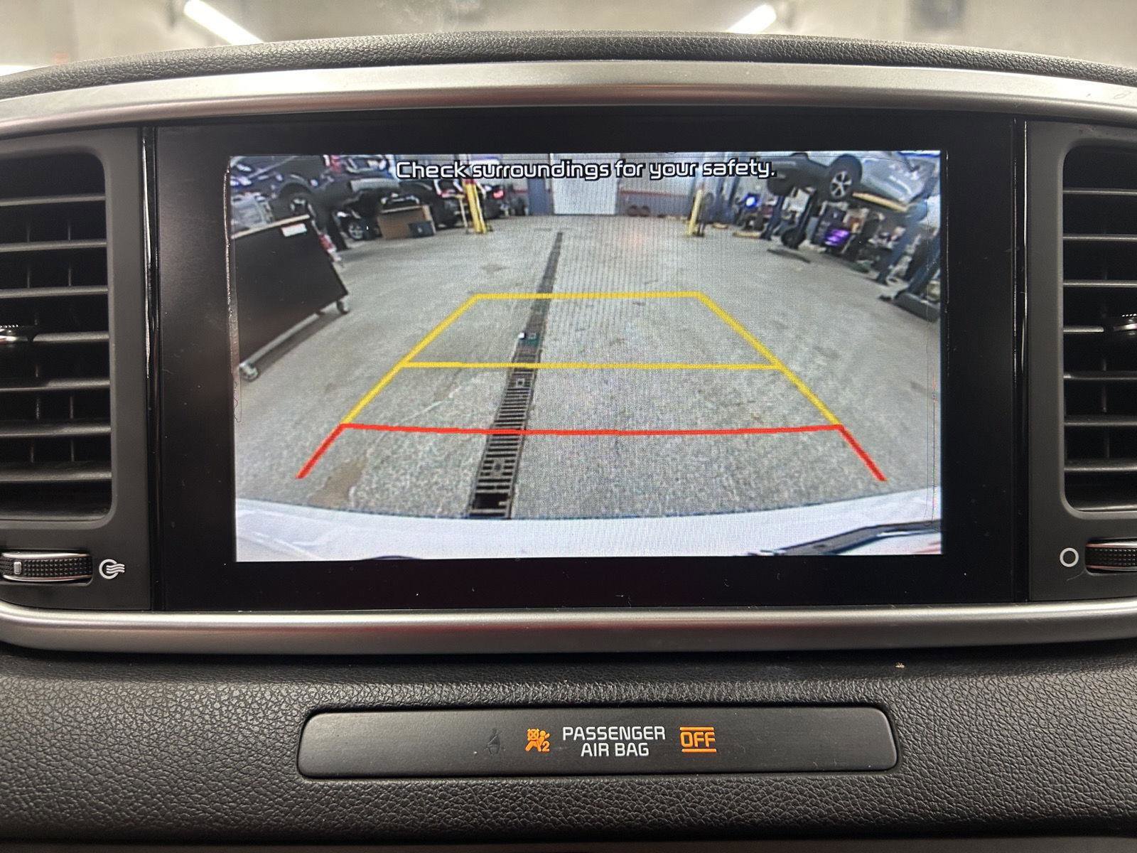 Used 2020 Kia Sportage LX image 19