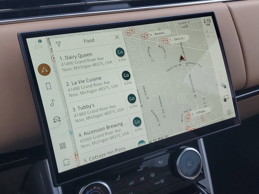 Used 2023 Land Rover Range Rover SE image 20