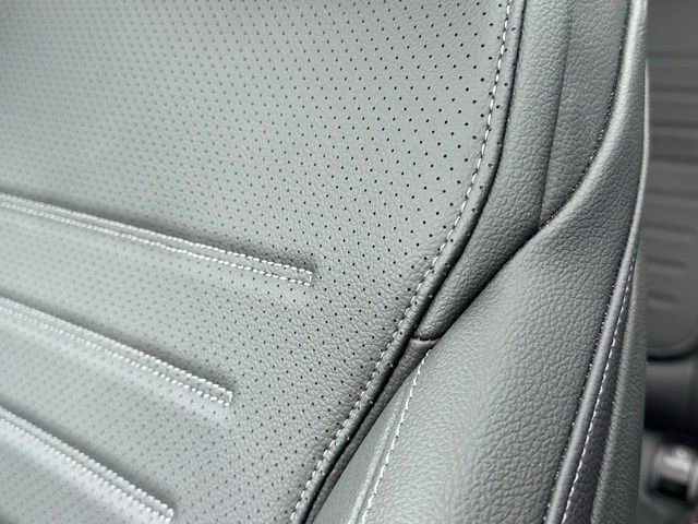 Certified 2025 Mercedes-Benz GLC 300 4MATIC image 21