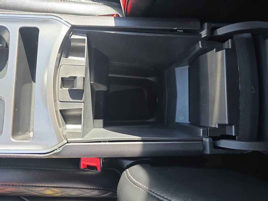 Used 2024 Ford Edge Titanium image 26