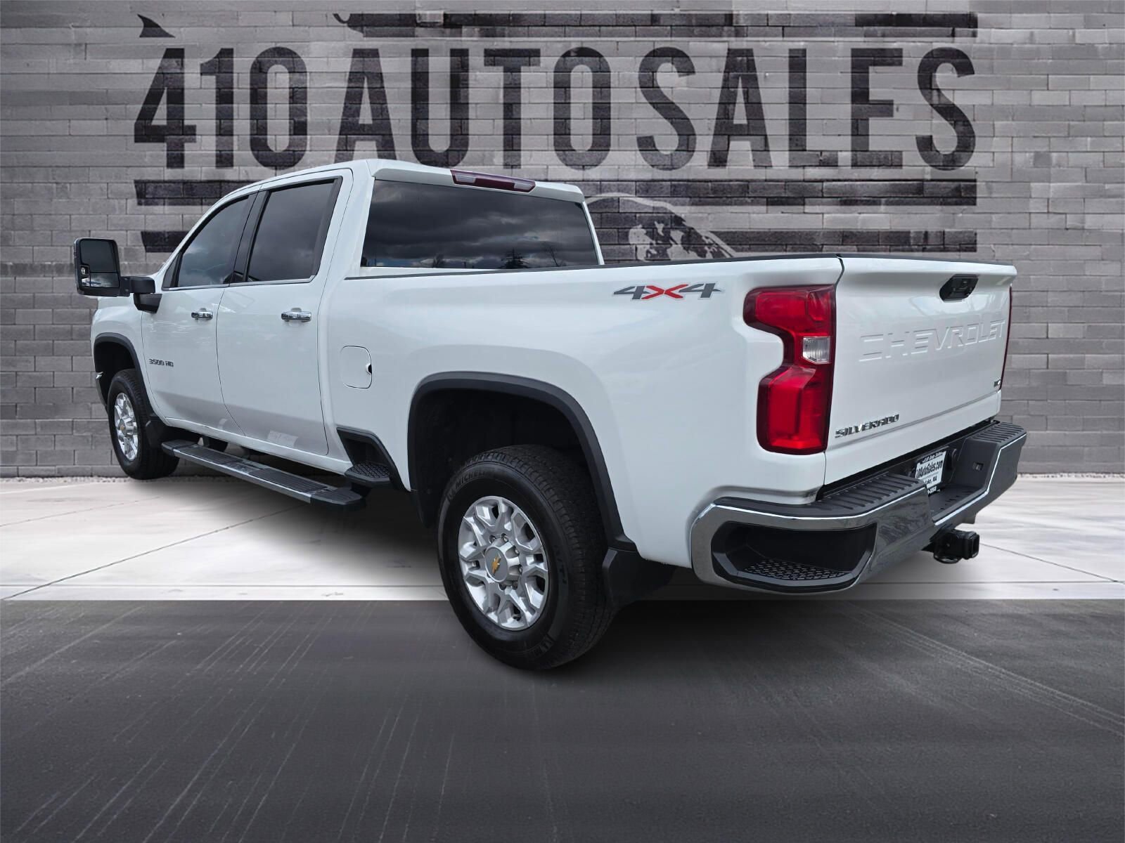 Used 2022 Chevrolet Silverado 3500 LTZ AWD/4WD image 8