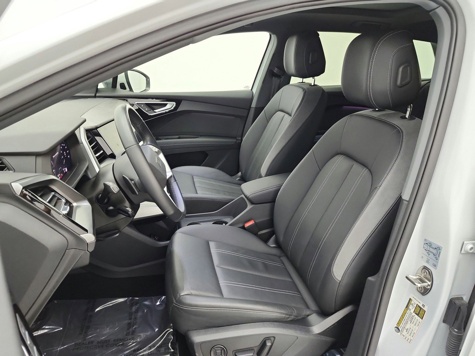 Used 2024 Audi Q4 e-tron Premium Plus image 14