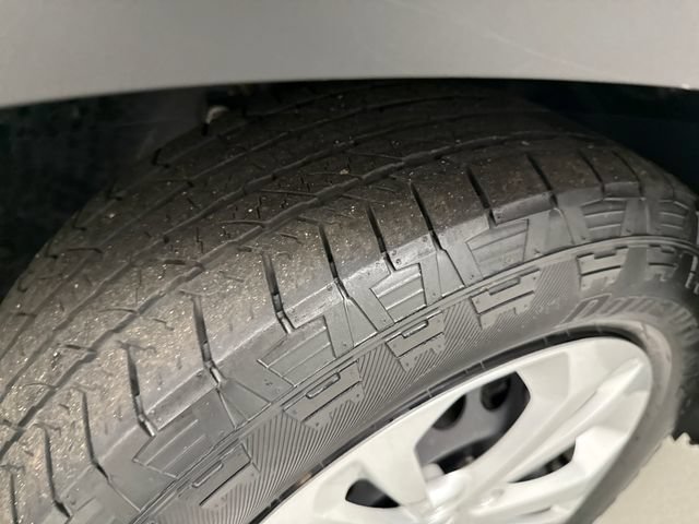 Certified 2024 Chevrolet Trax LS FWD image 27