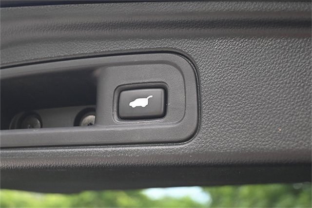 Certified 2022 Honda Pilot Touring image 17