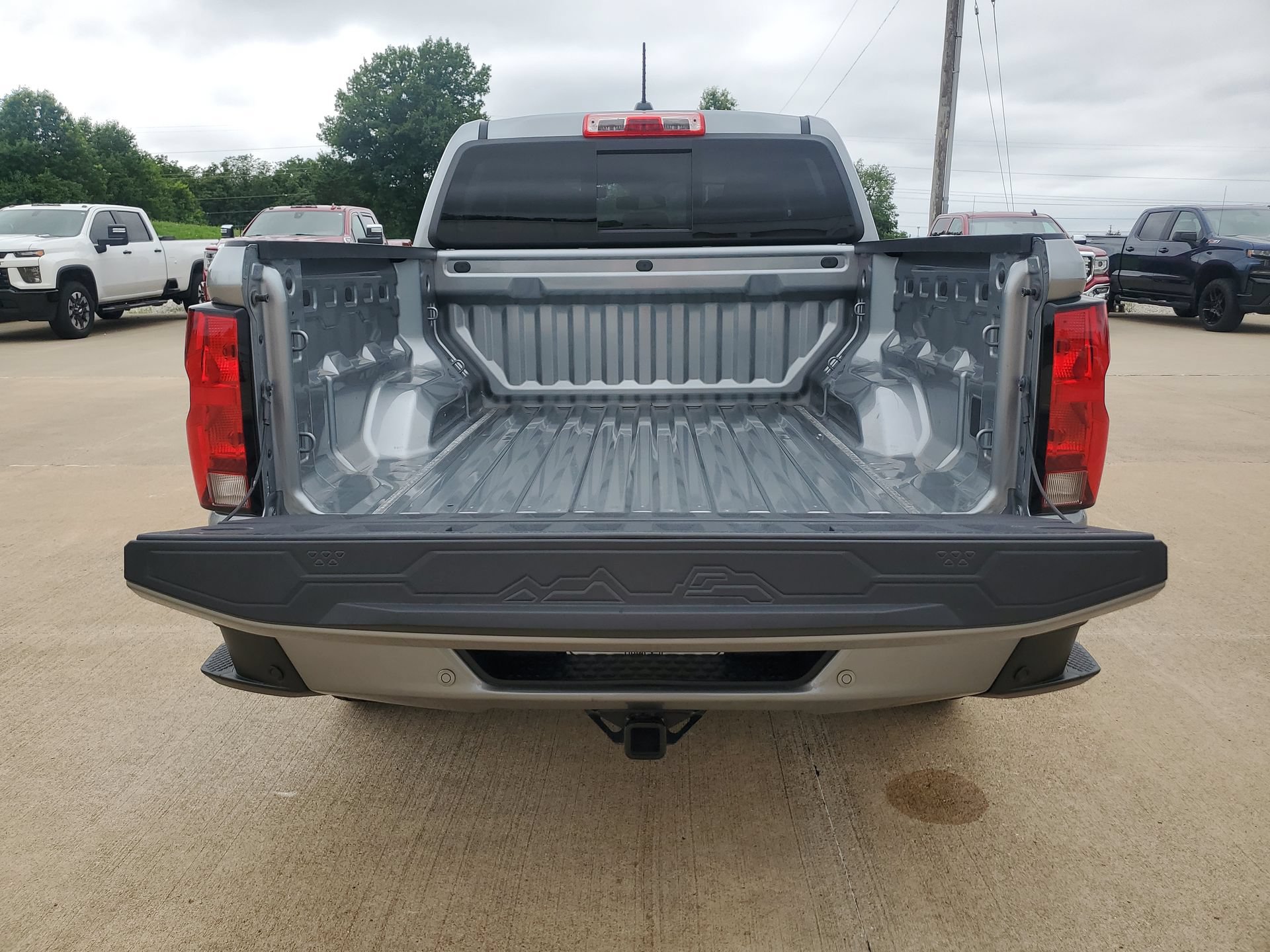 Used 2024 Chevrolet Colorado LT w/ LT Convenience Package II AWD/4WD image 31