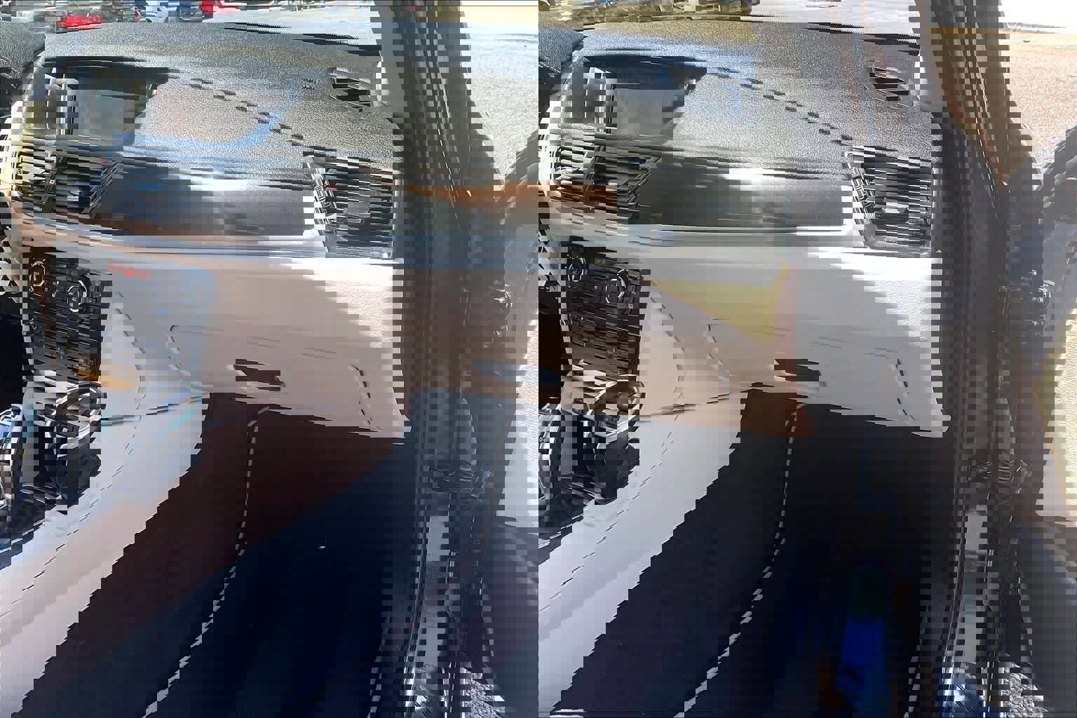 Used 2015 BMW X1 xDrive28i image 18