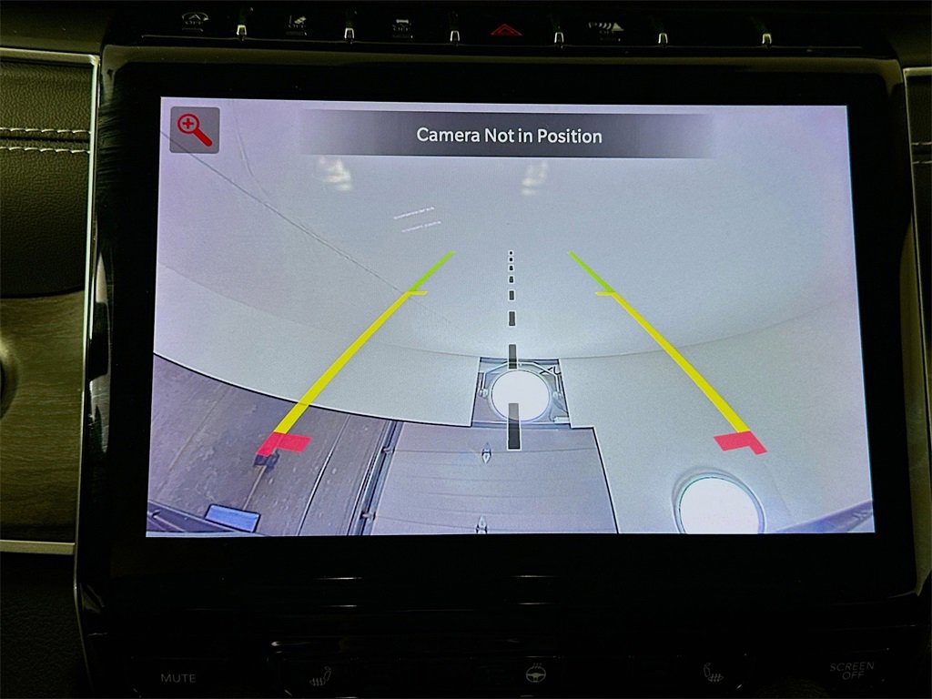 Used 2022 Jeep Grand Cherokee Limited image 12