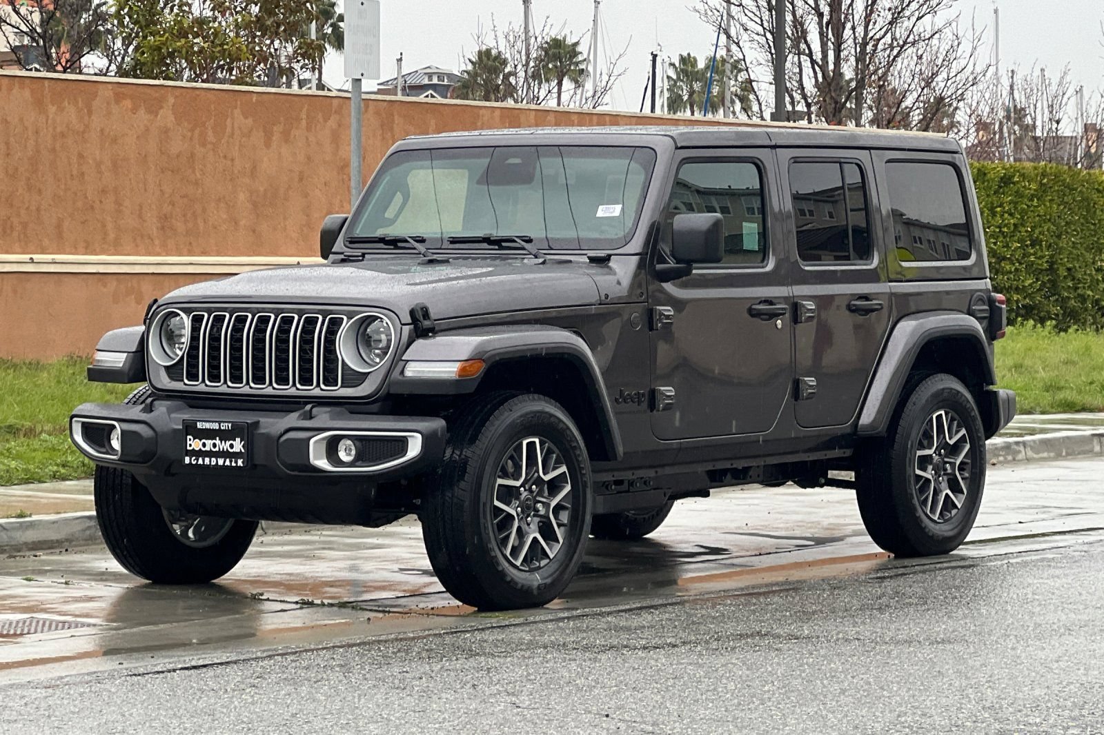 New 2026 Jeep Wrangler Unlimited Sahara w/ Safety Group AWD/4WD image 8