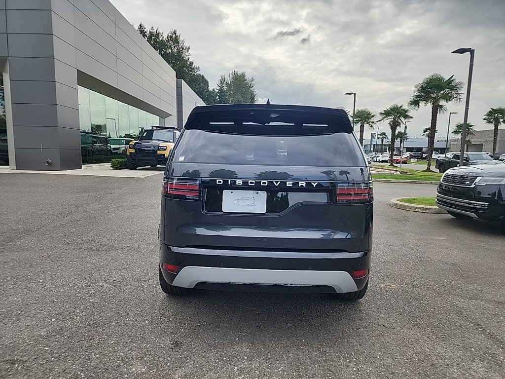 New 2026 Land Rover Discovery Limited Edition AWD/4WD image 4