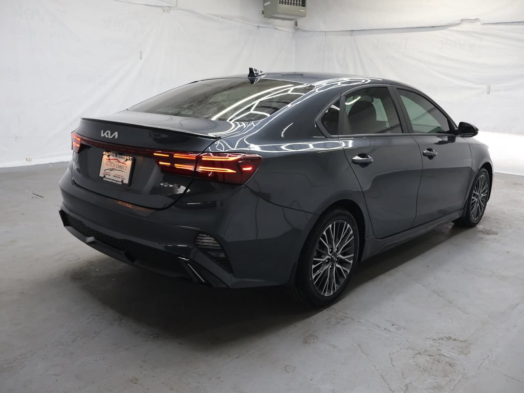 Used 2024 Kia Forte GT-Line w/ GT-Line Premium Package FWD image 7