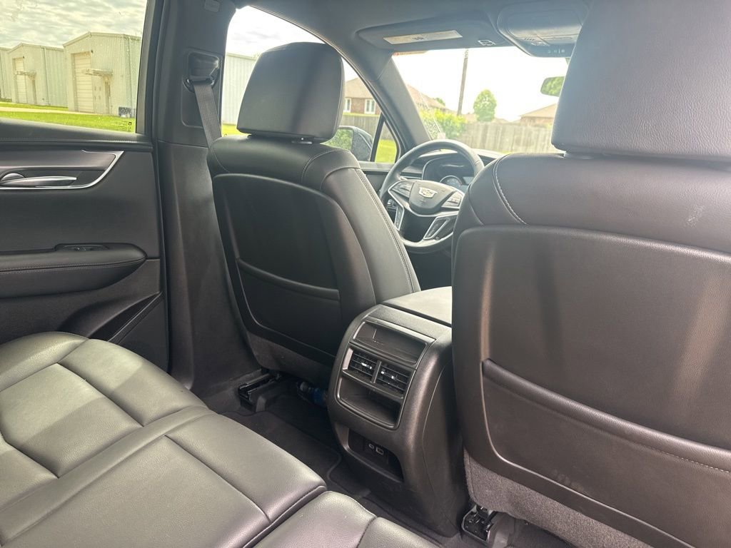 Used 2024 Cadillac XT5 Luxury FWD image 7