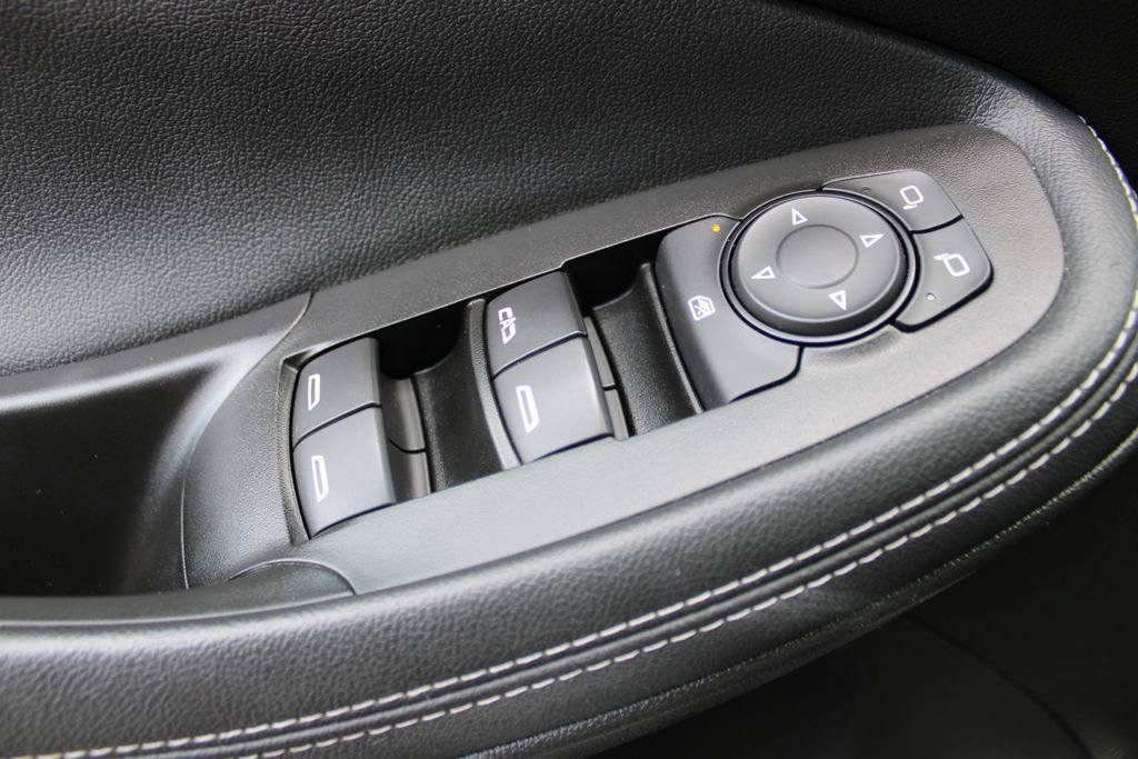 Used 2022 Buick Encore GX Select FWD image 33