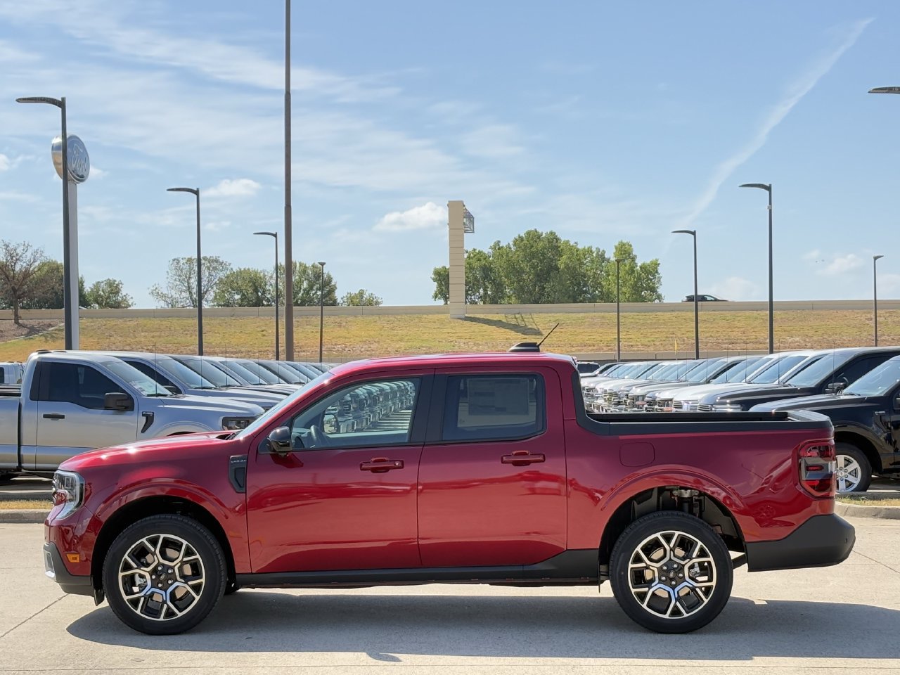 New 2026 Ford Maverick Lariat AWD/4WD image 3