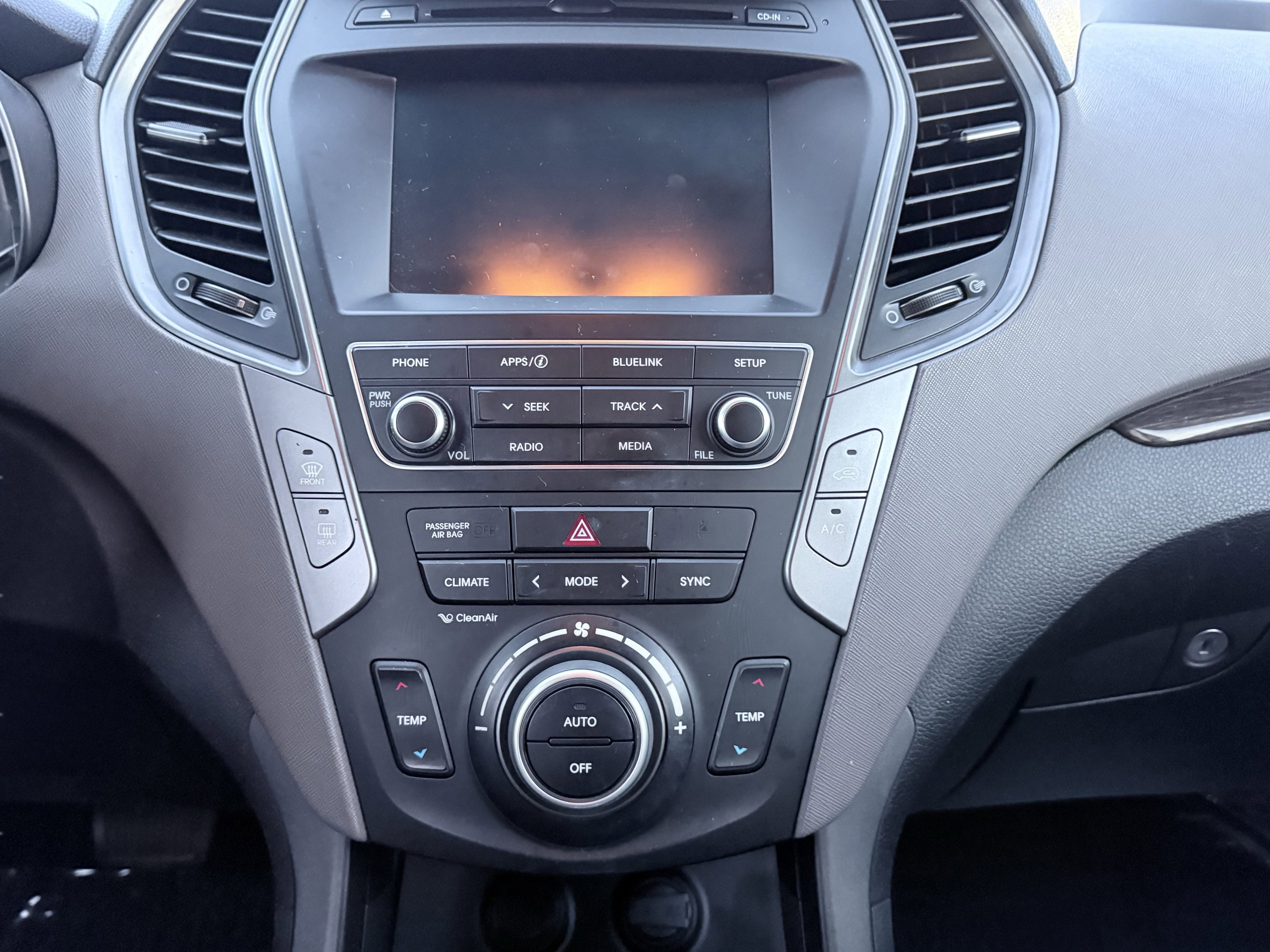 Used 2017 Hyundai Santa Fe Sport FWD image 52