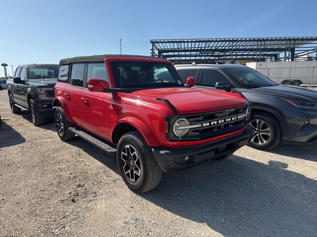 Used 2022 Ford Bronco Outer Banks image 1