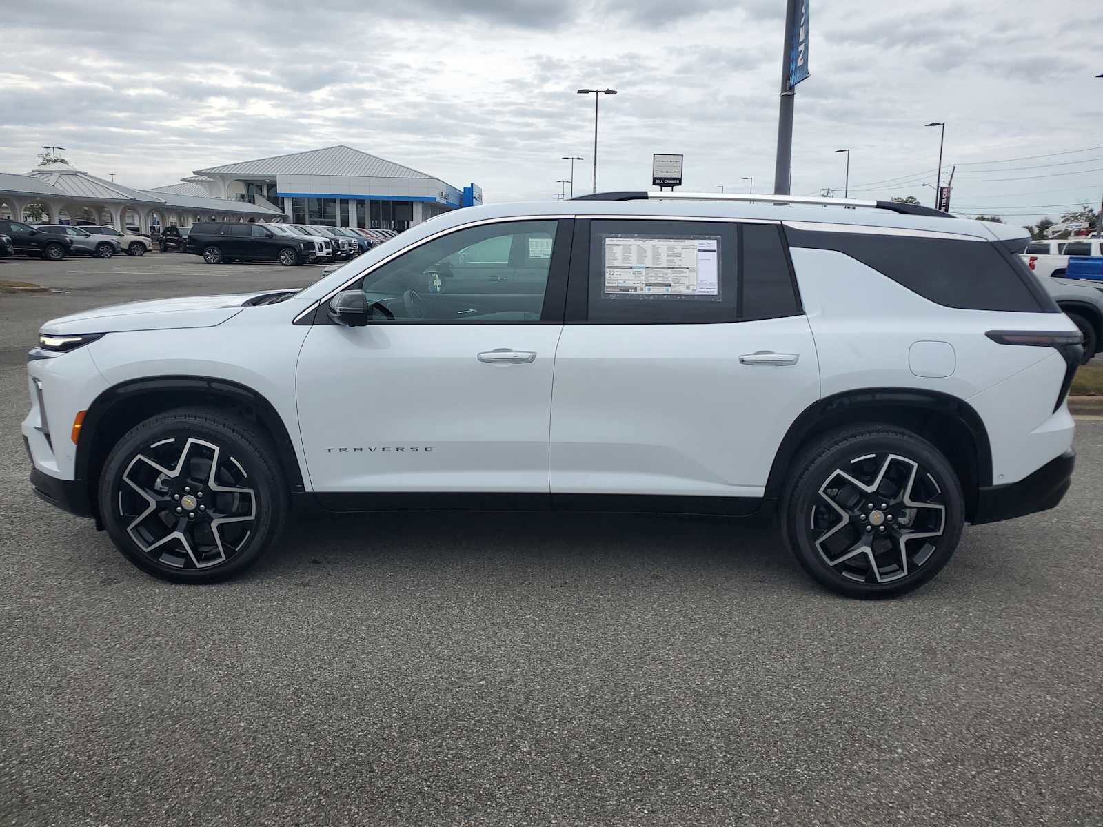 New 2026 Chevrolet Traverse High Country w/ LPO, Floor Liner Package image 2