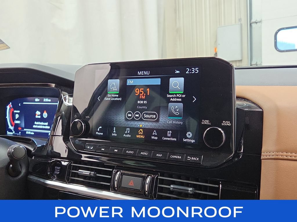 Used 2025 Nissan Pathfinder Platinum AWD/4WD image 16
