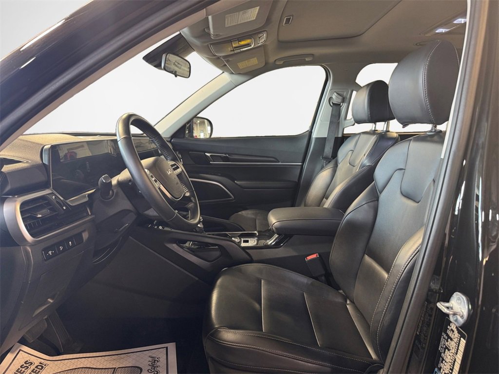 Certified 2024 Kia Telluride S w/ S Sunroof Package image 12