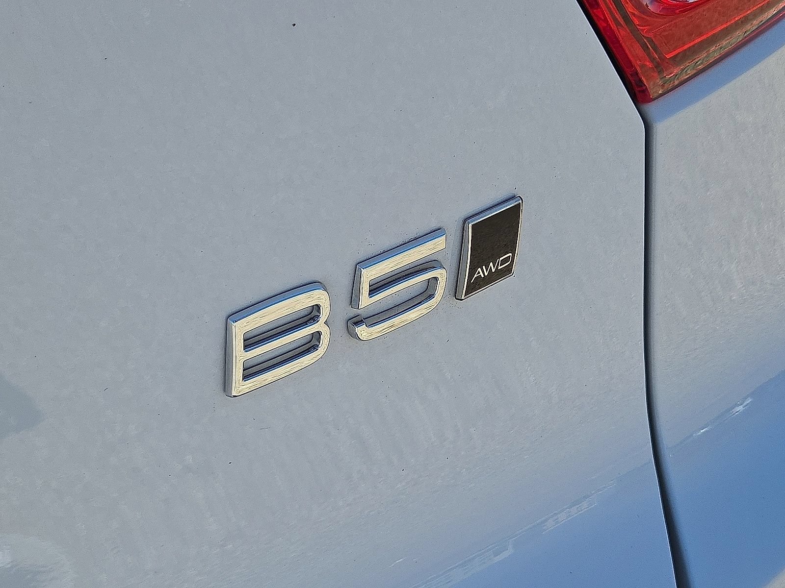 Used 2026 Volvo XC40 B5 Plus AWD/4WD image 13
