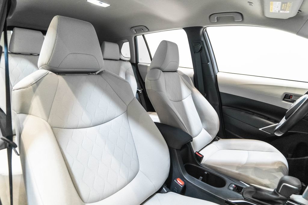 Certified 2023 Toyota Corolla Cross LE image 16