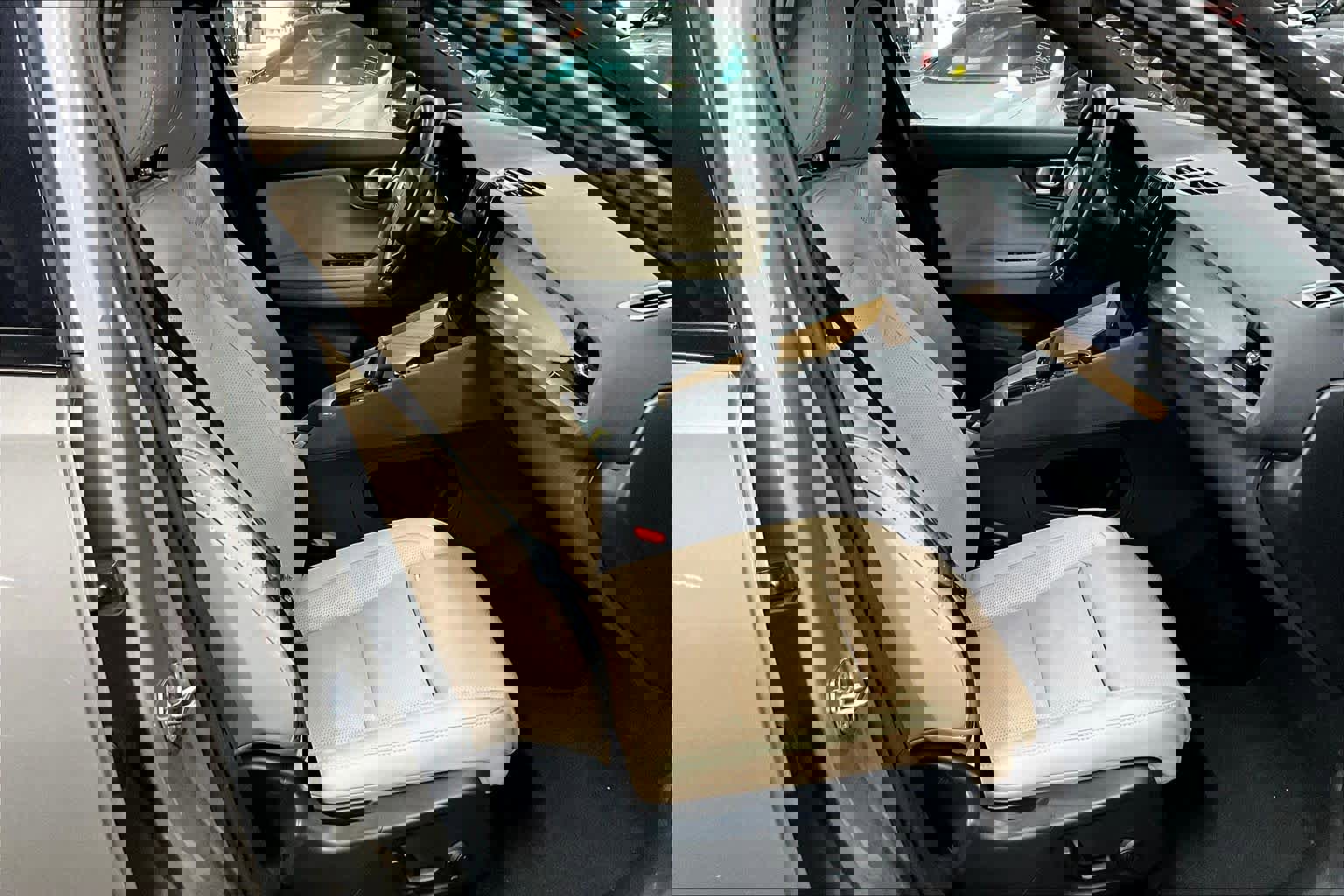 Used 2022 Polestar Polestar 2 w/ Plus Package image 8