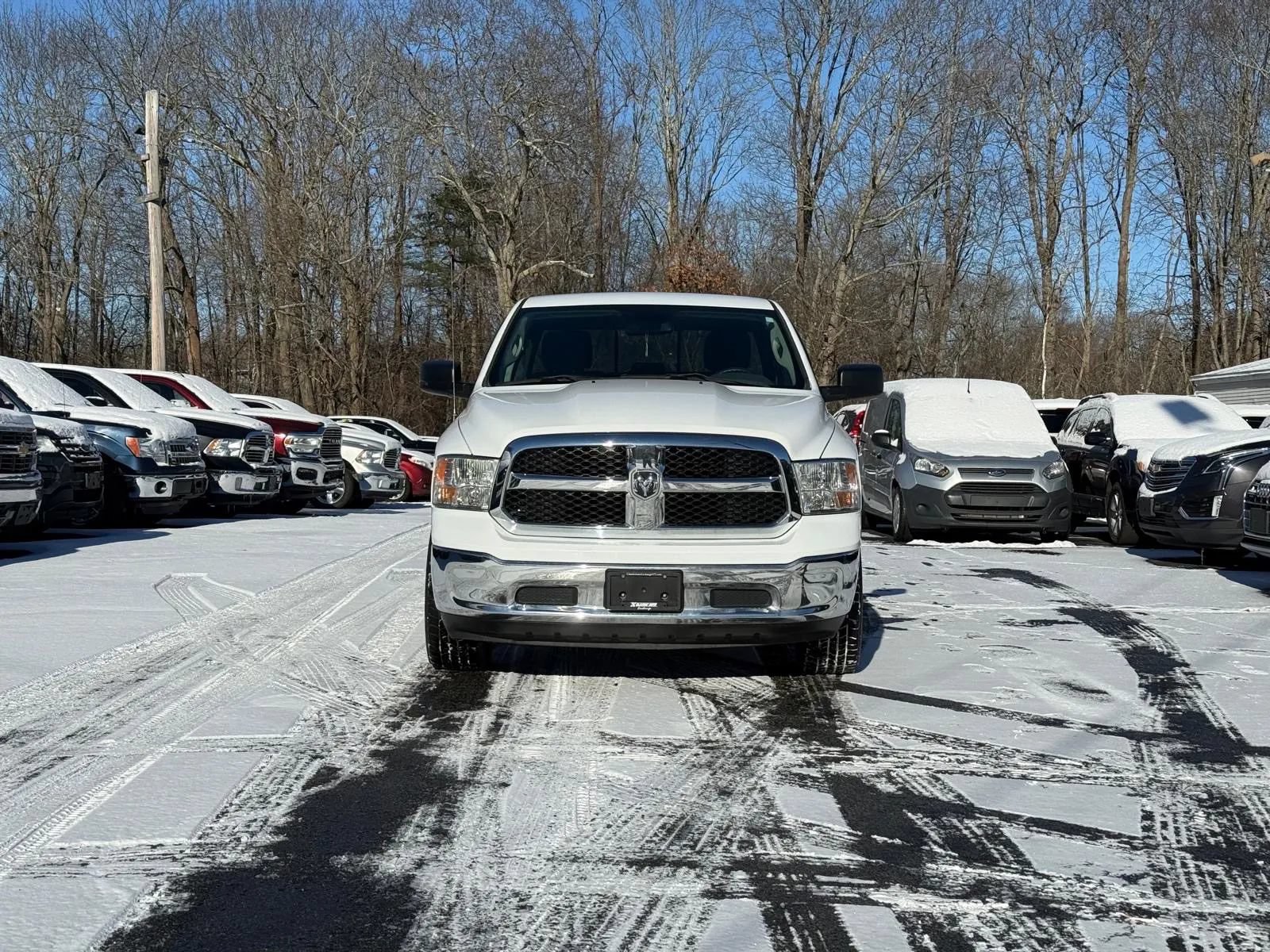 Used 2016 RAM 1500 Classic SLT AWD/4WD image 2