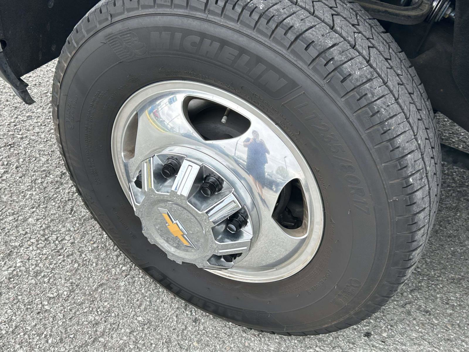 Used 2024 Chevrolet Silverado 3500 LT w/ All Star Edition image 9