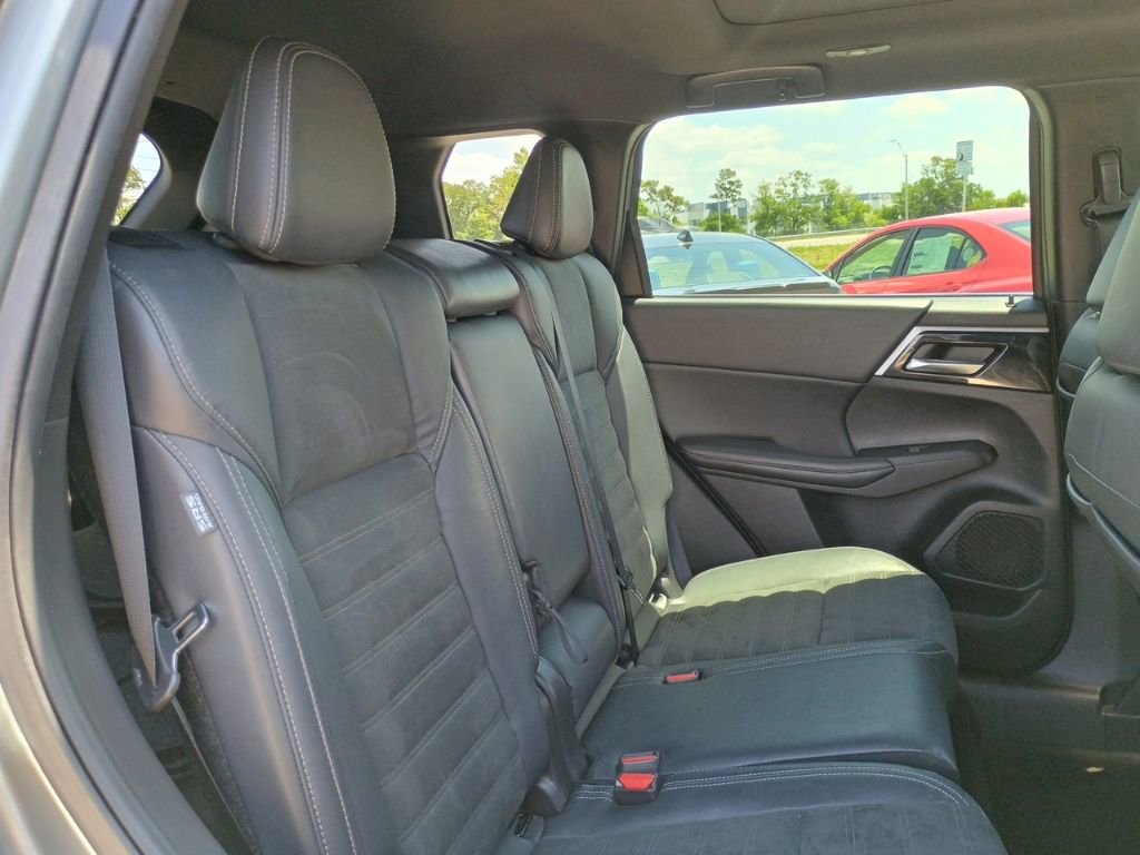 Used 2022 Mitsubishi Outlander SE FWD image 21