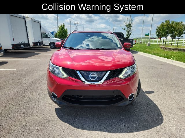 Used 2018 Nissan Rogue Sport SL w/ SL Premium Package FWD image 2
