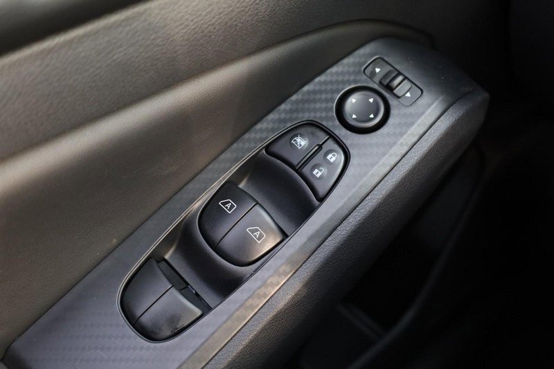 New 2025 Nissan Altima 2.5 SV image 17