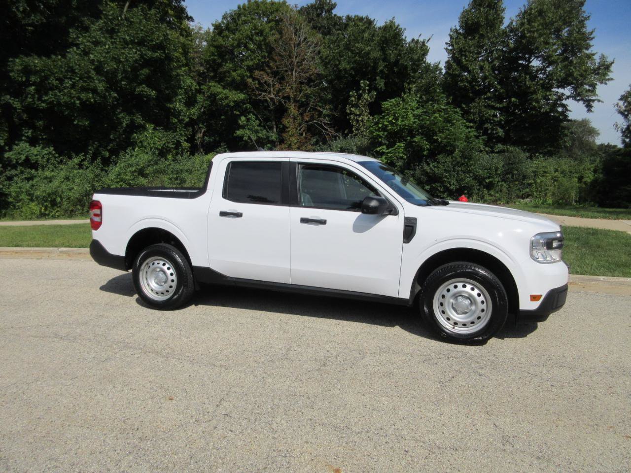 Used 2022 Ford Maverick XL FWD image 7