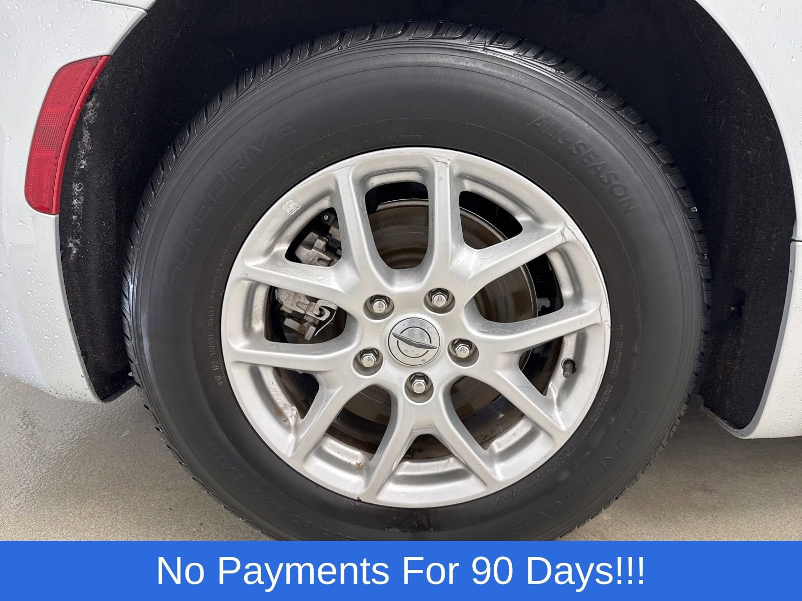 Used 2022 Chrysler Voyager LX image 40