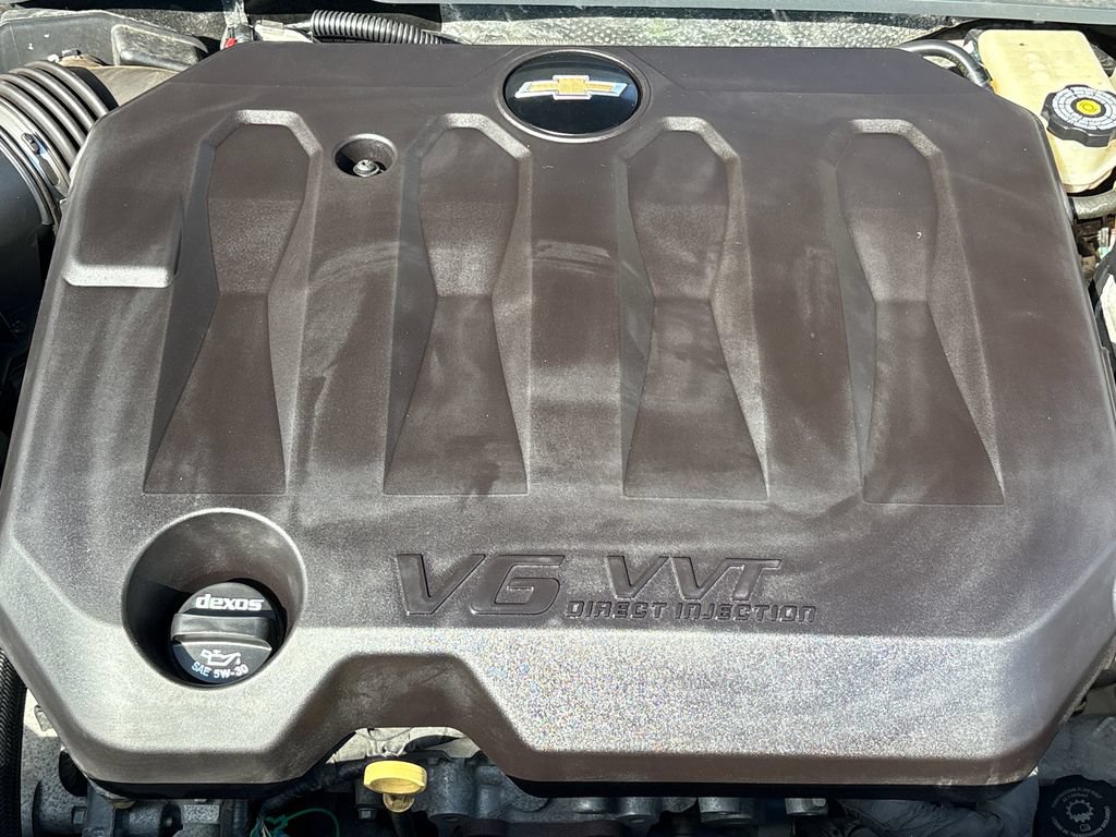 Used 2018 Chevrolet Impala LT w/ LT Leather Package FWD image 3