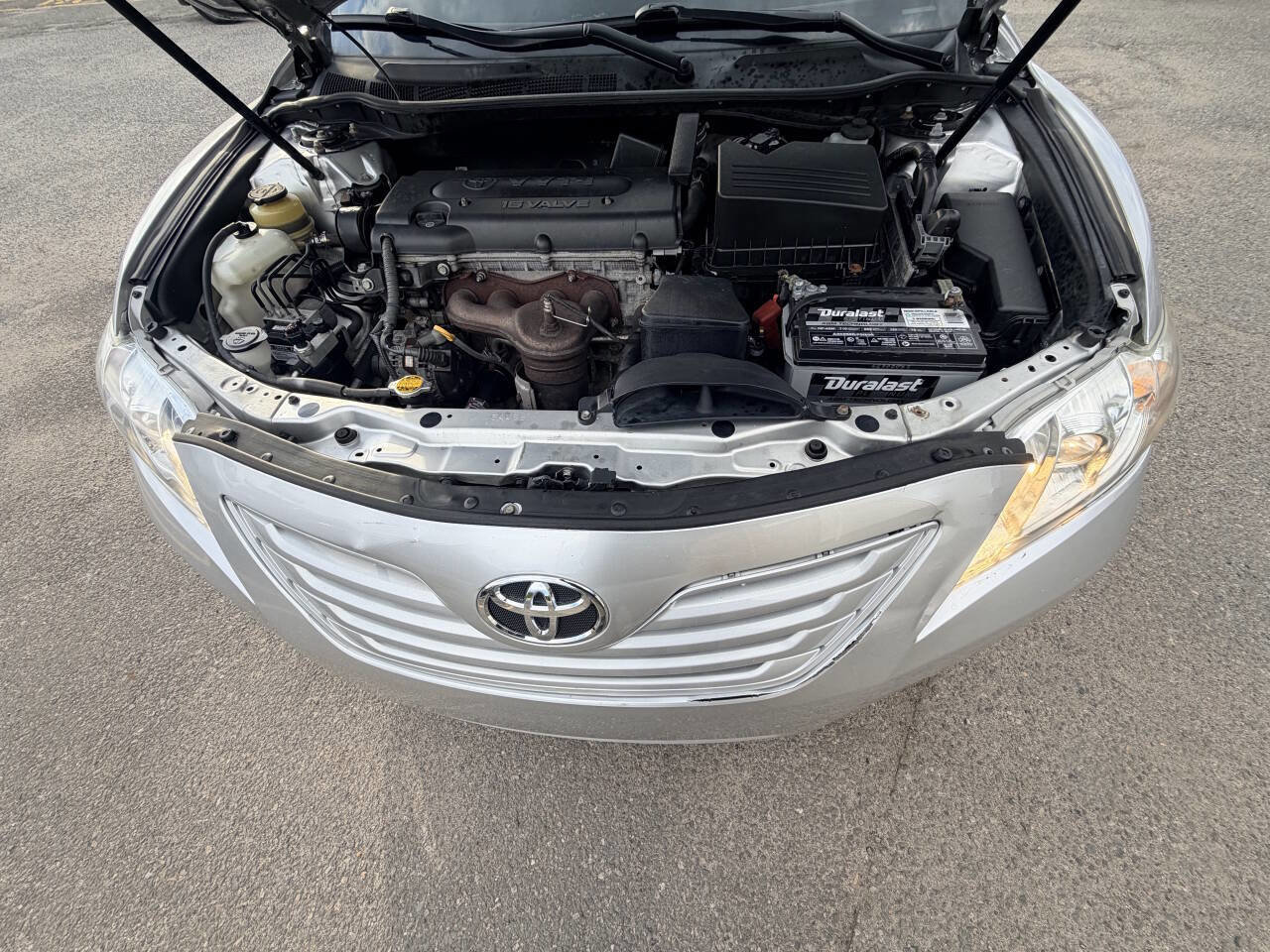 Used 2009 Toyota Camry LE FWD image 8