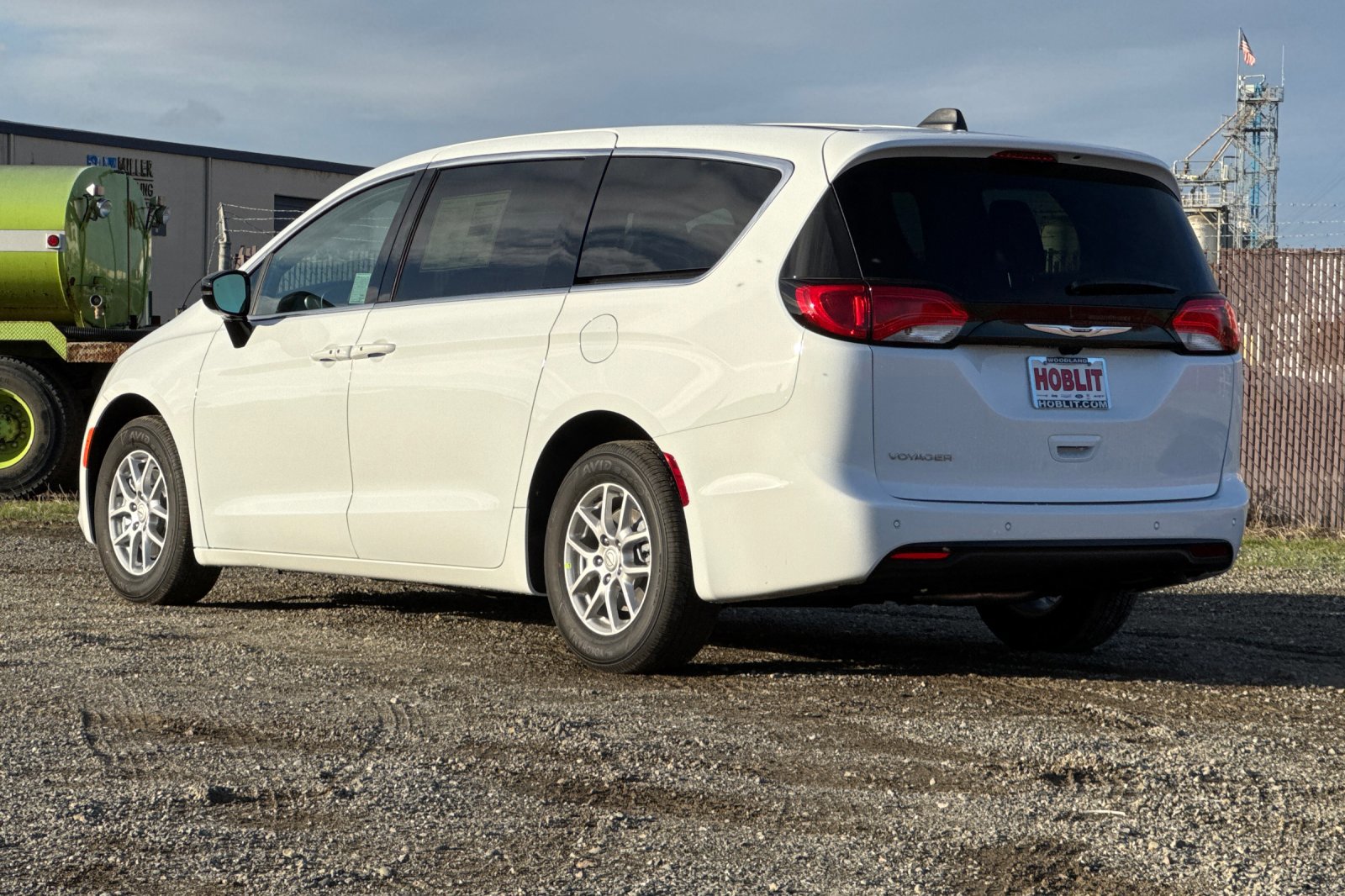 New 2026 Chrysler Voyager LX image 5