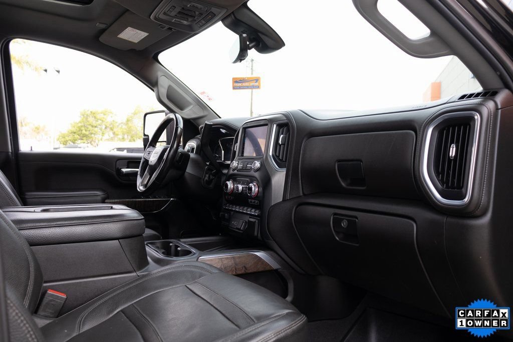 Used 2022 GMC Sierra 2500 Denali w/ Denali Black Diamond Edition AWD/4WD image 18