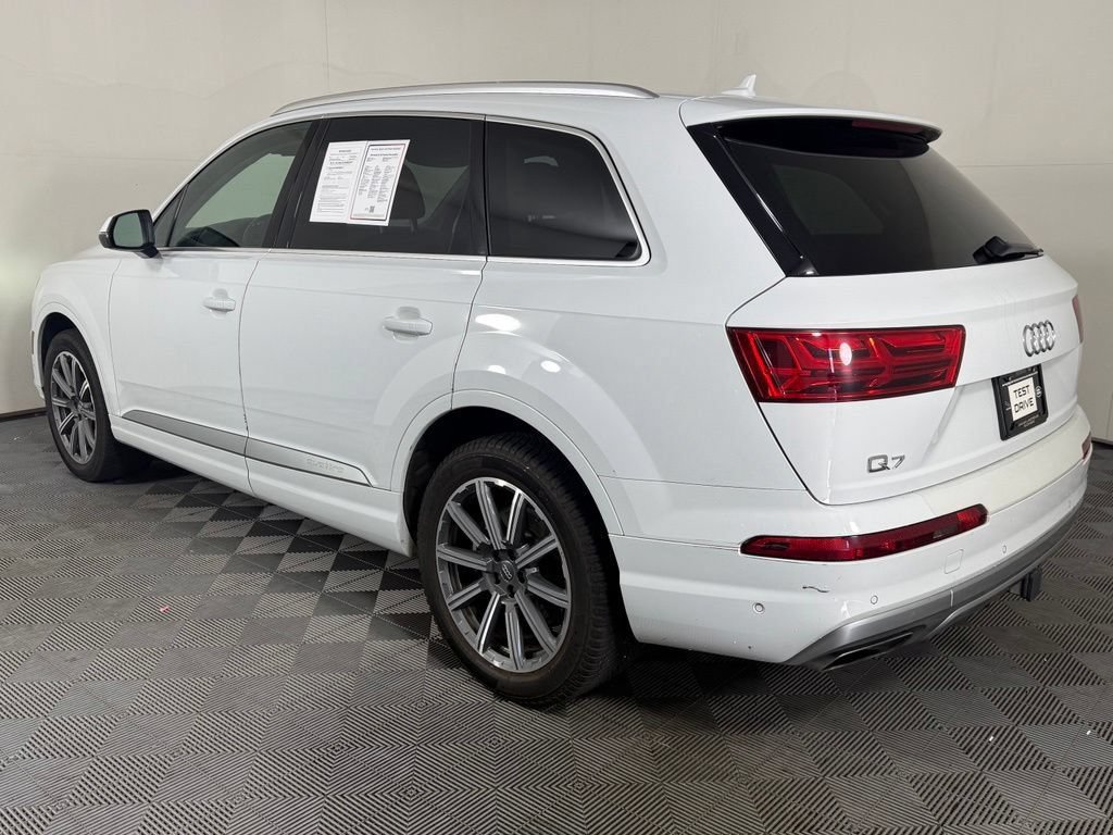 Used 2019 Audi Q7 3.0T Premium Plus w/ Premium Plus Package AWD/4WD image 4