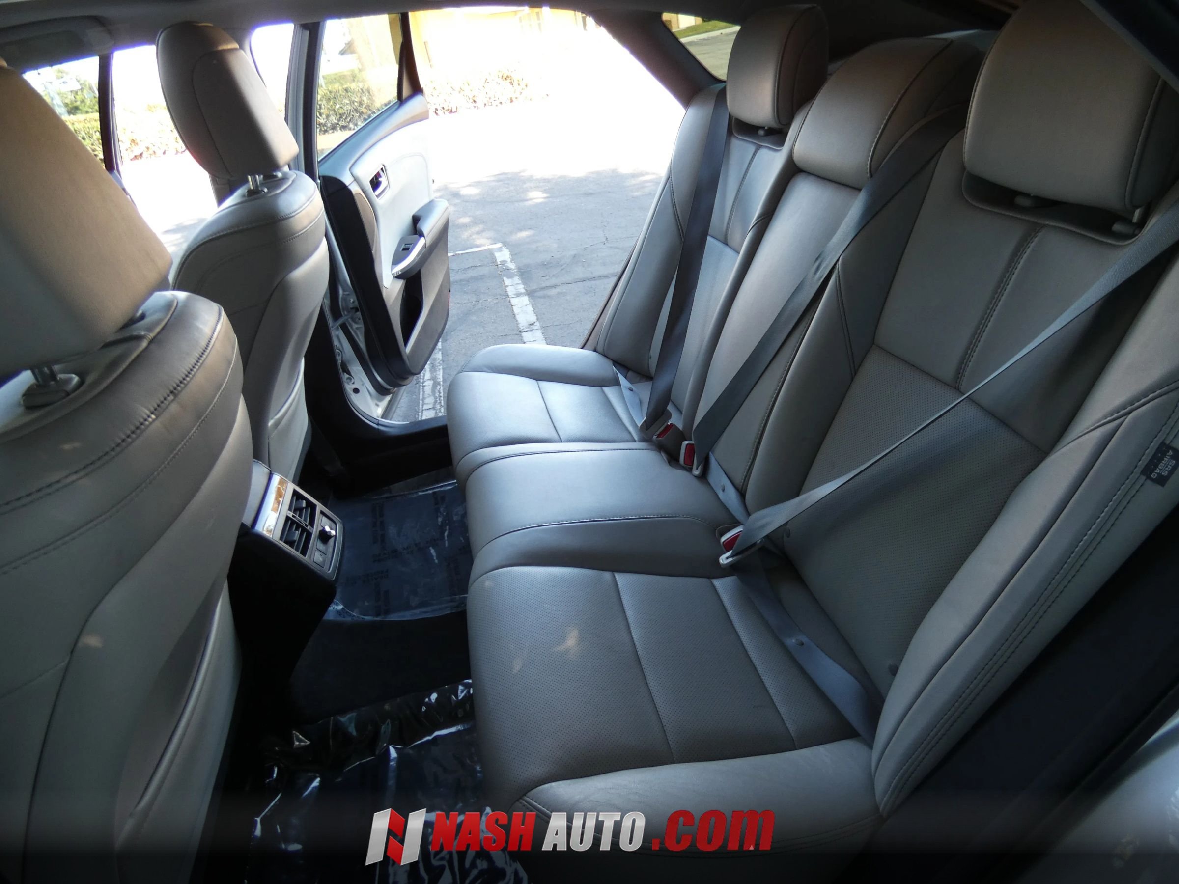 Used 2014 Toyota Avalon Limited FWD image 43