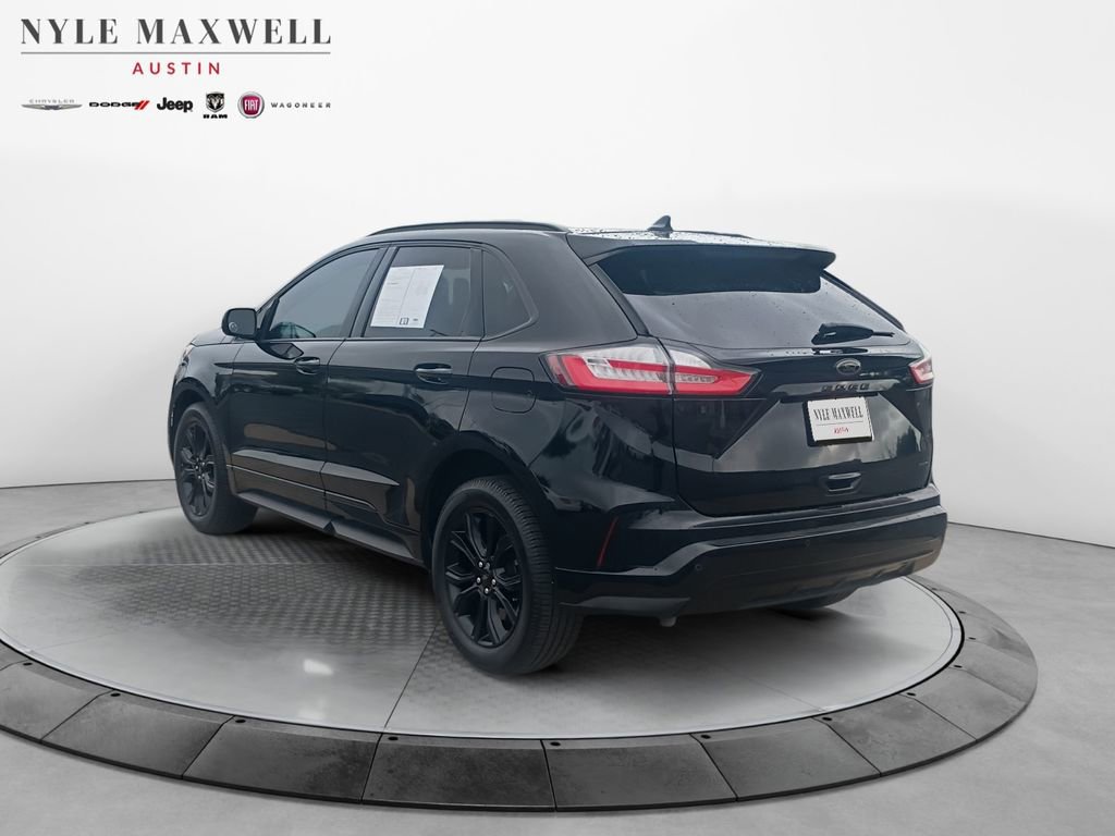Used 2022 Ford Edge SE w/ Black Appearance Package image 14